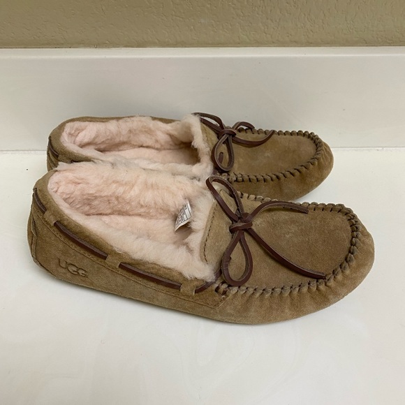 UGG Shoes - UGG Slippers